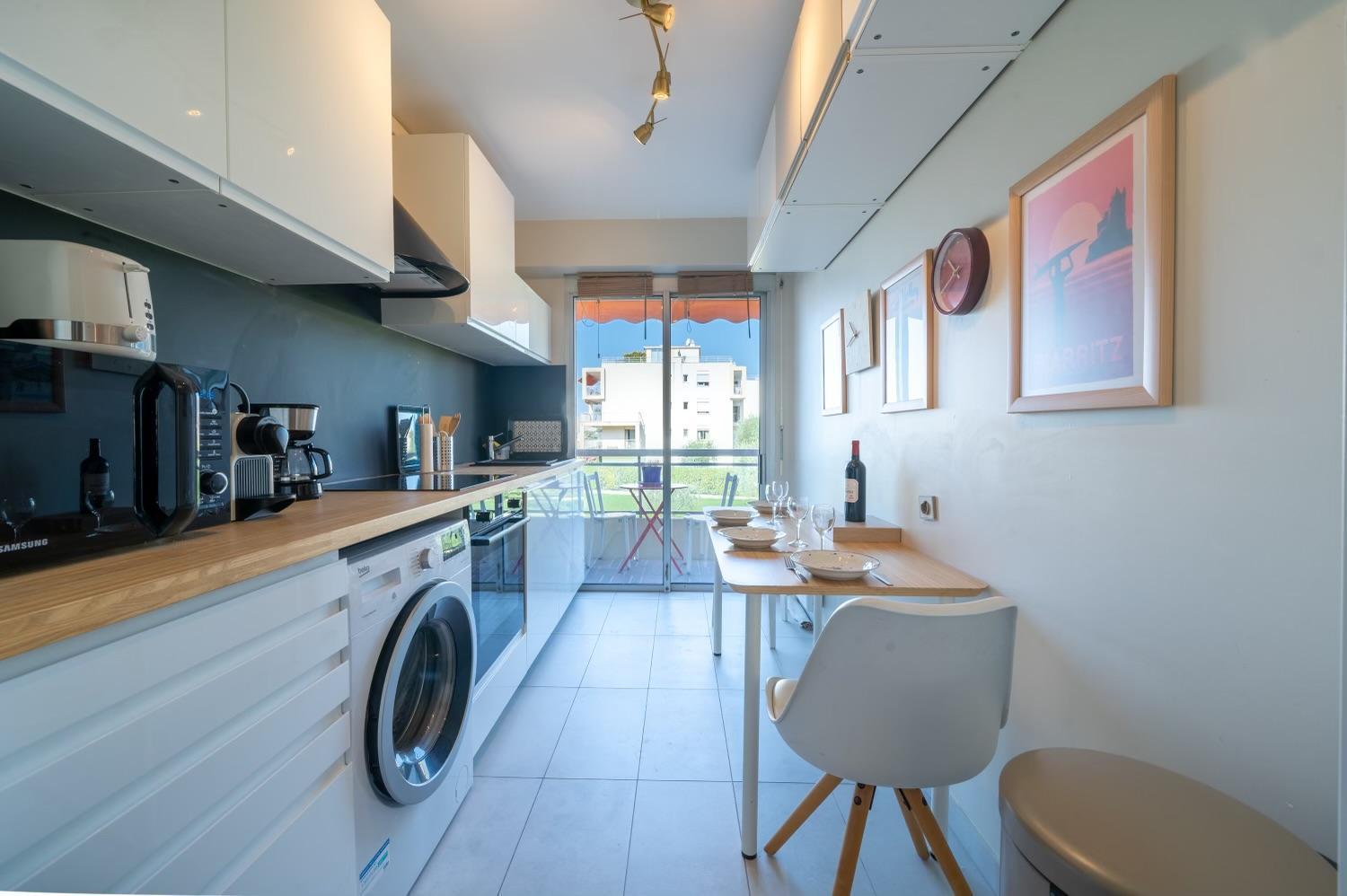Superbe 2 Pieces Clim Et Parking Appartamento Nizza