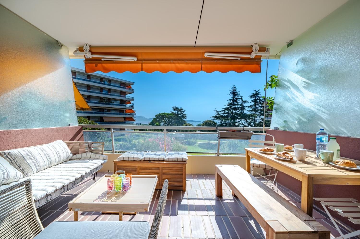 Appartamento Superbe 2 Pieces Clim Et Parking *